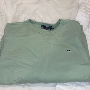 Perfect condition vineyard vines crew neck